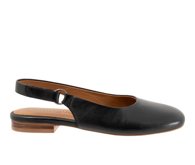 Women's Softwalk Katy Flats in Black color