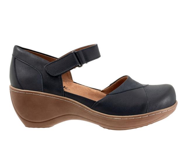 Women's Softwalk Miri Heeled Clogs in Navy color