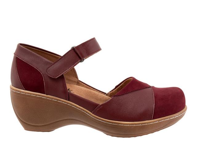 Women's Softwalk Miri Heeled Clogs in Cherry color