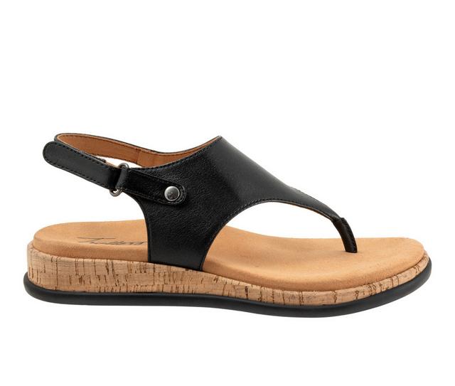 Women's Trotters Garret Sandals in Black color