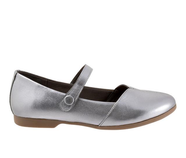 Women's Trotters Irene Flats in Pewter color