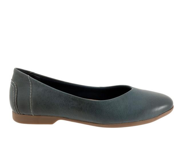 Women's Trotters Iris Flats in Navy color