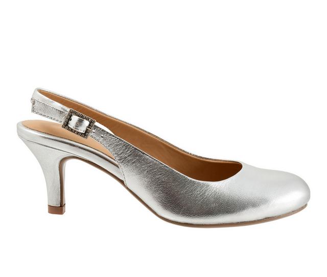 Women's Trotters Lexi Bridal Pumps in Silver color