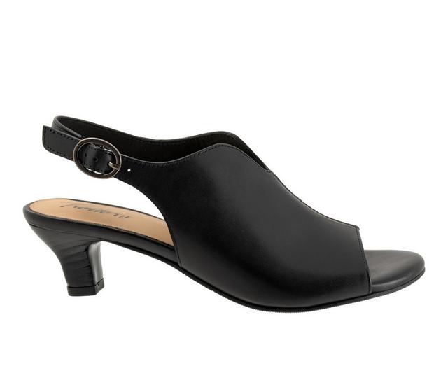 Women's Trotters Norma Pumps in Black color