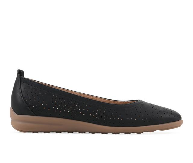 Women's Cliffs by White Mountain Cortney Flats in Black color