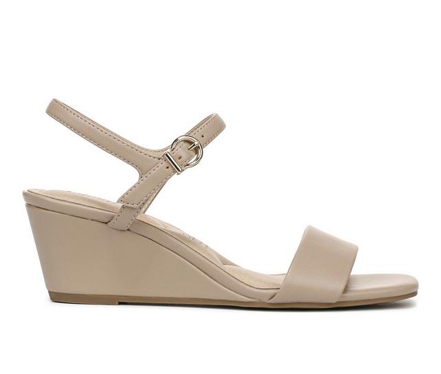 Women's LifeStride Sawyer Wedges in Tender Taupe color