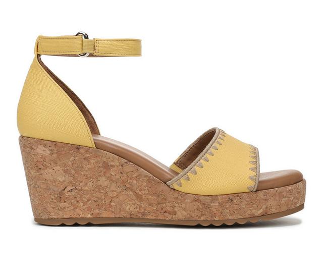 Women's Naturalizer Olly3 Wedges in Beehive color