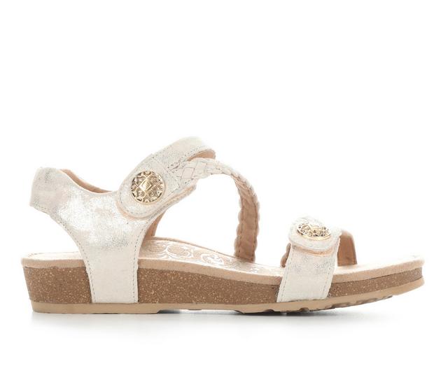 Women's AETREX Jillian in Champagne color