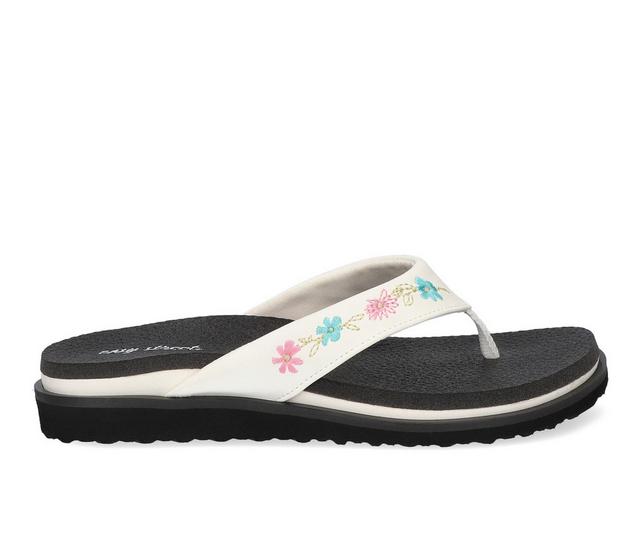 Easy Street Wanderlust Flip-Flops in White Multi color