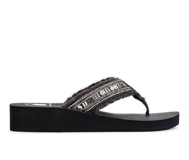 Women's Yellow Box Caileen Flip-Flops in Black color