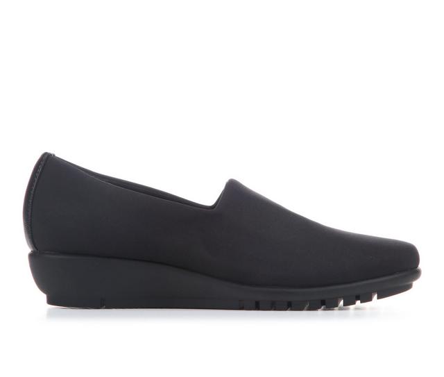 Women's Aerosoles Vaya Flats in Black color