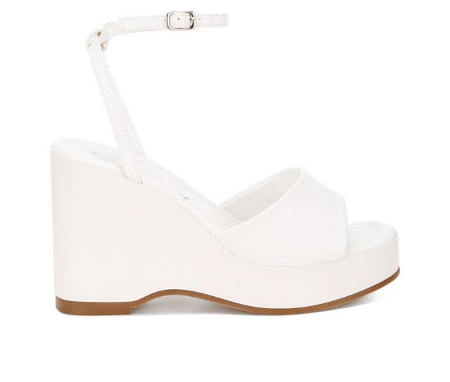 Women's London Rag Sangria Platform Sandals in White color