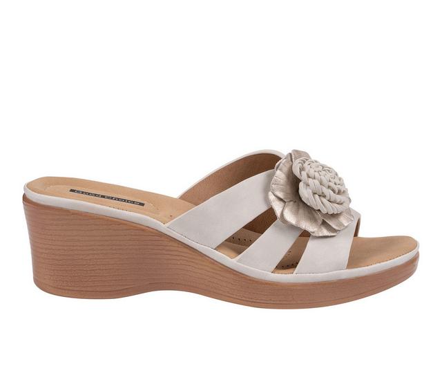 Women's GC Shoes Jenna Wedges in Beige color