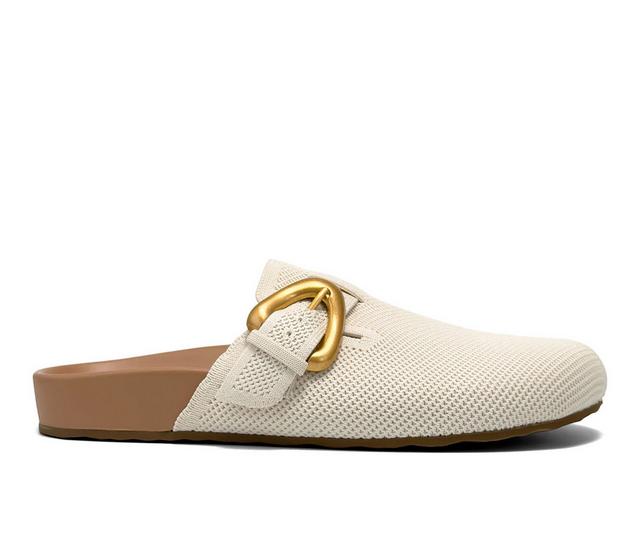 Women's Aerosoles Lucca Clogs in Eggnog color