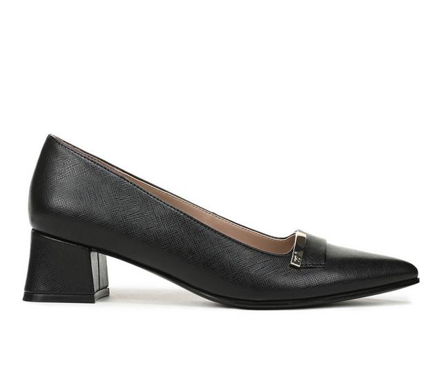 Women's Naturalizer Avani Pumps in Black color