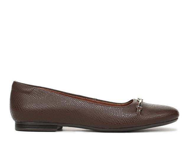 Women's Naturalizer Women's Kendall Flats in Chocolate color