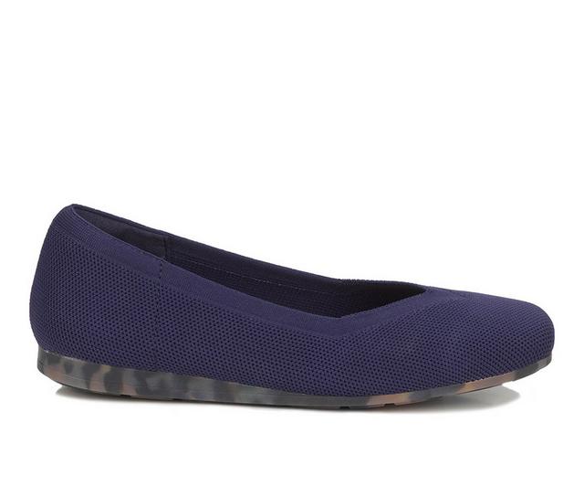 Women's Ros Hommerson Niki Flats in Navy color