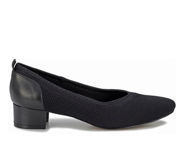 Women's Ros Hommerson Hester Pumps in Black color