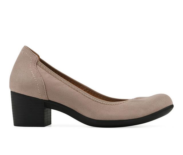 Women's Cliffs by White Mountain Tripton Pumps in Taupe Fabric color