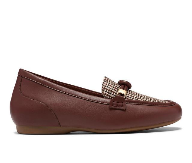 Women's Clarks Cathrynn Jazz Flats in British Tan color