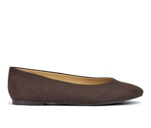 Women's Nine West Vecka Flats in Black Leather color