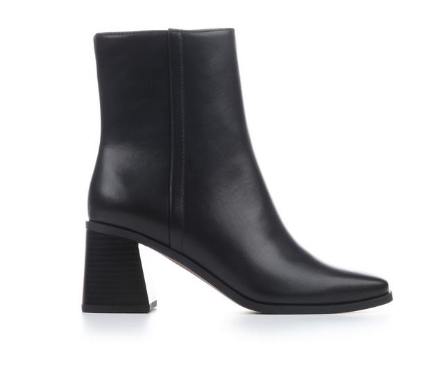 Women's Soda Chukar-S Booties in Black color