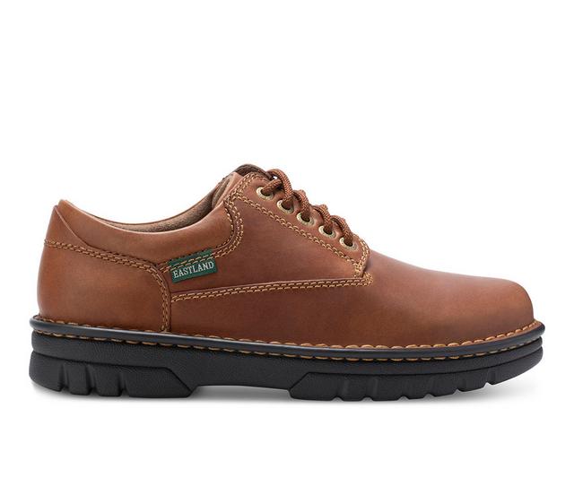 Men's Eastland Men's Plainview Oxfords in Oak color