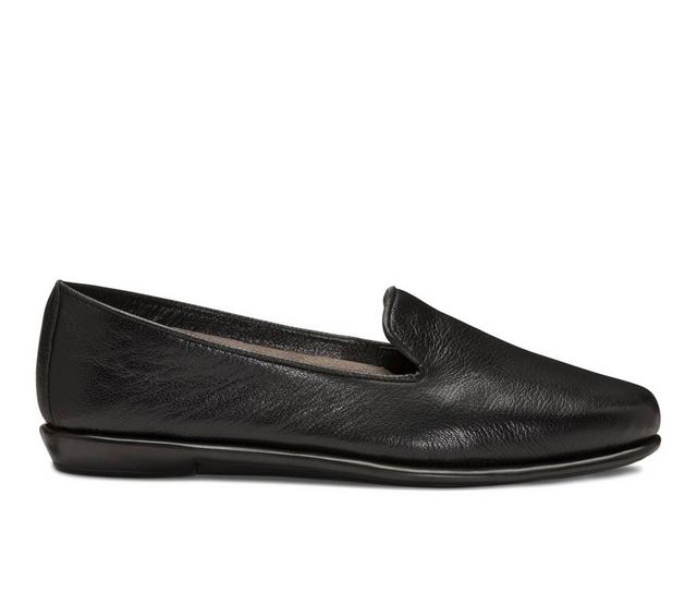 Women's Aerosoles Betunia Loafers in Black Leather color