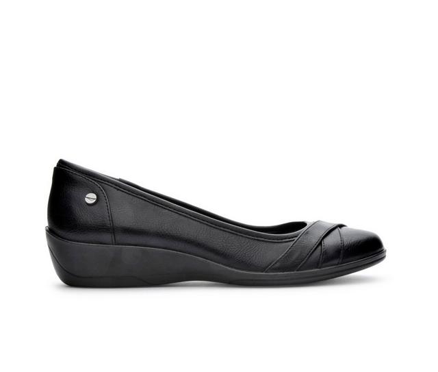 Women's LifeStride Iloyal Flats in Black color