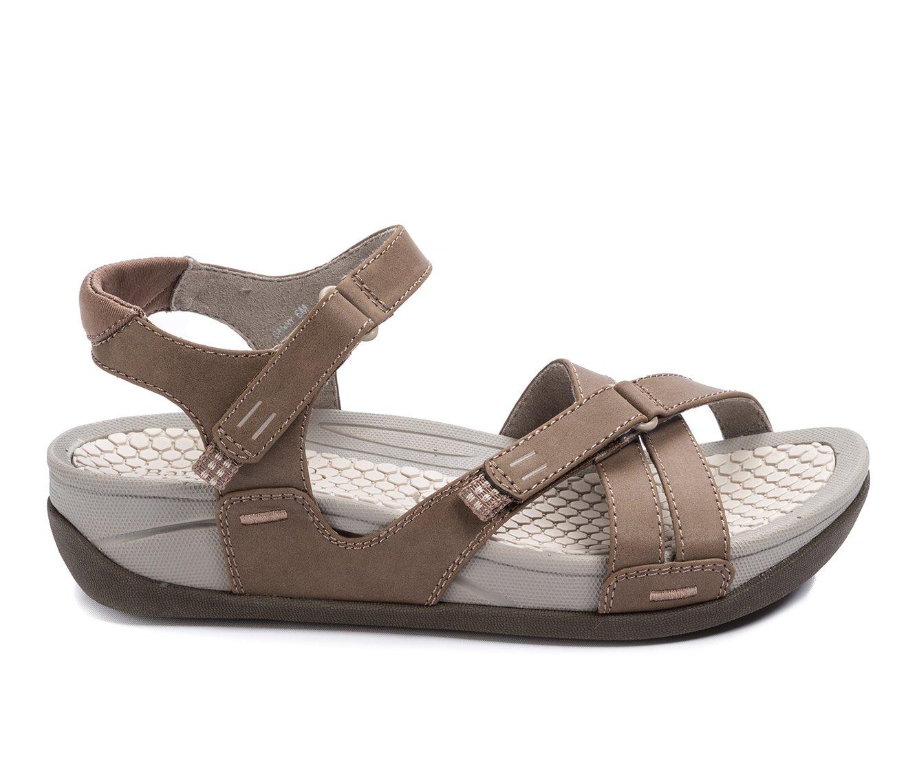 Women's Baretraps Danny Slip-Resistant Outdoor Sandals