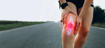 WOman struggling with knee joint pain