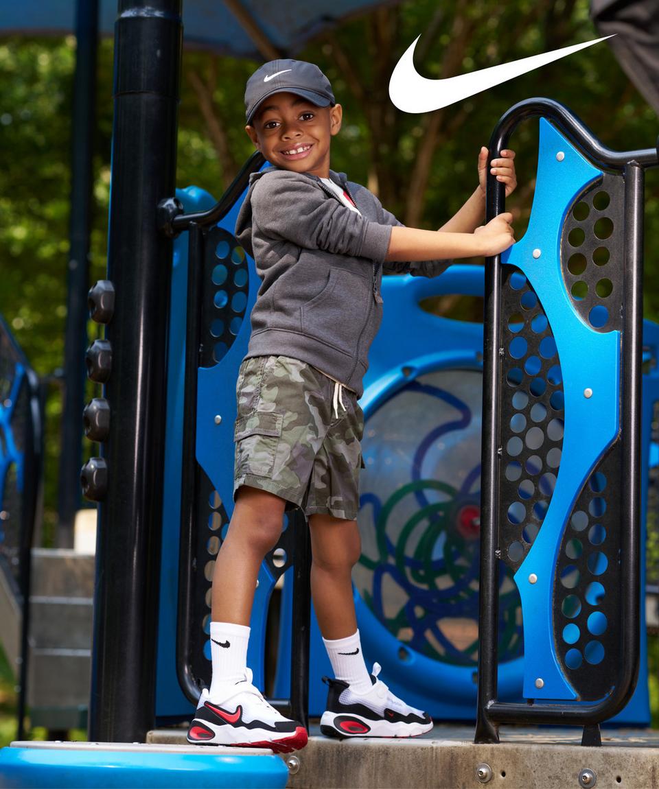 Get the hottest new Nike sneakers for the best prices. 