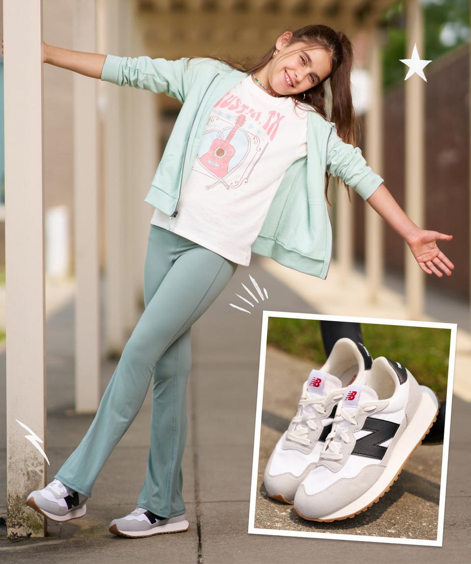 SHOP KIDS' ATHLETICS