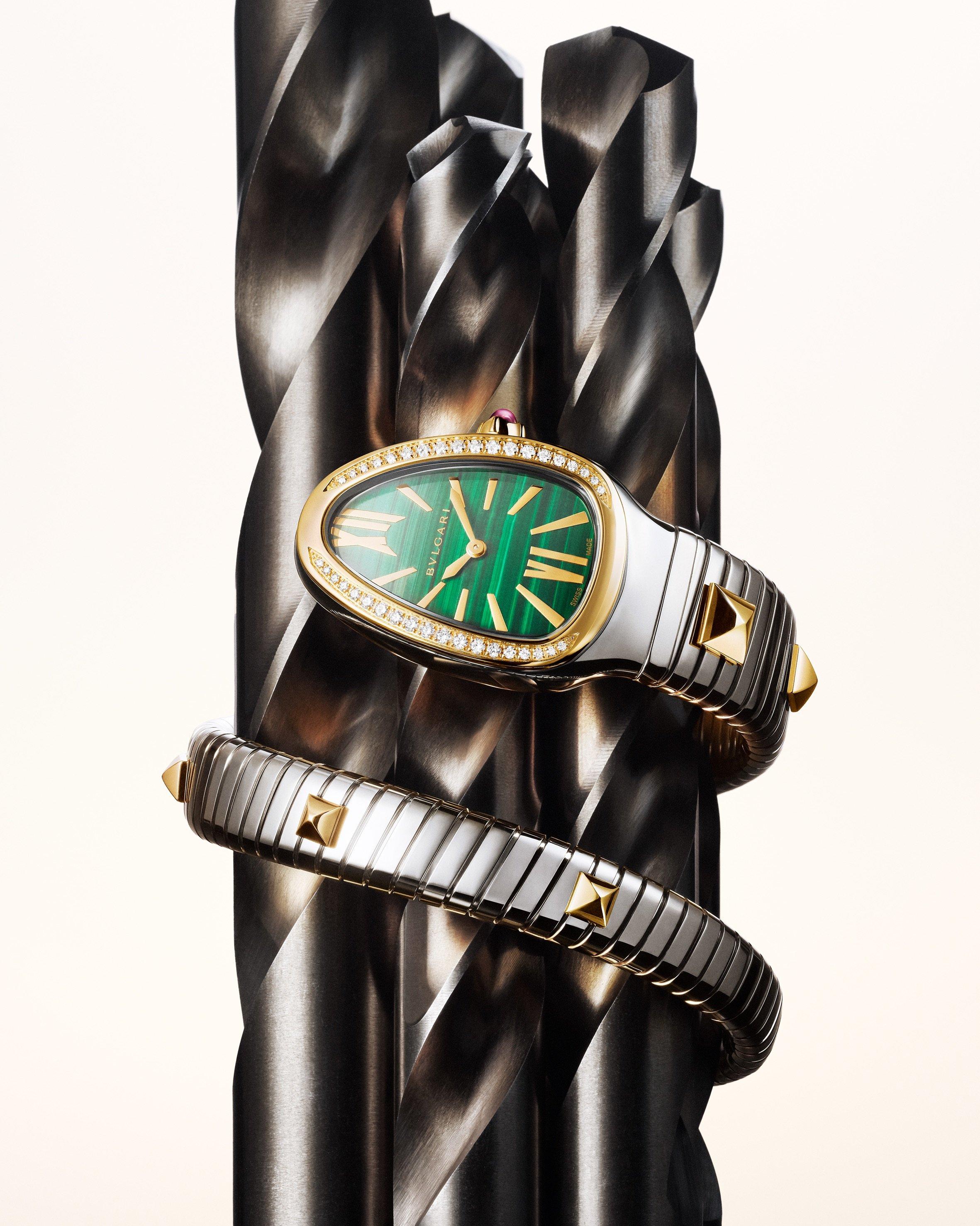 Bvlgari_2026_Serpenti Tubogas Studs_104360_Crea_003_1