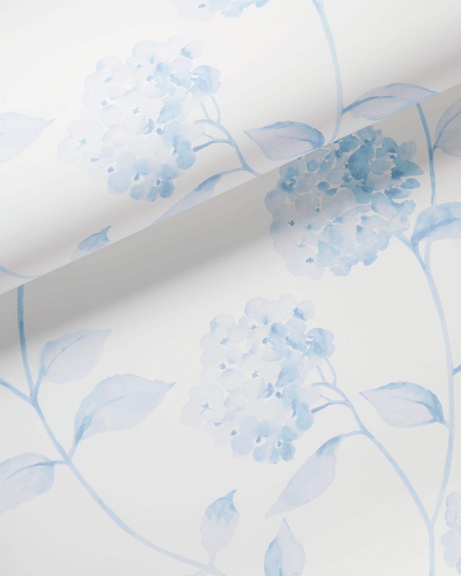 Hydrangea Midnight - Wallpaper | Rebel Walls