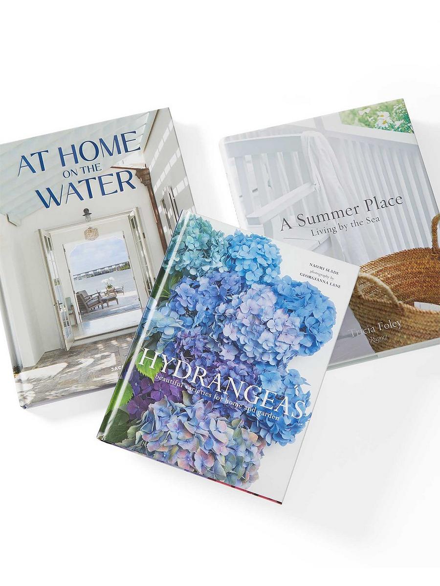 How to Choose and Style Coffee Table Books Like a Pro