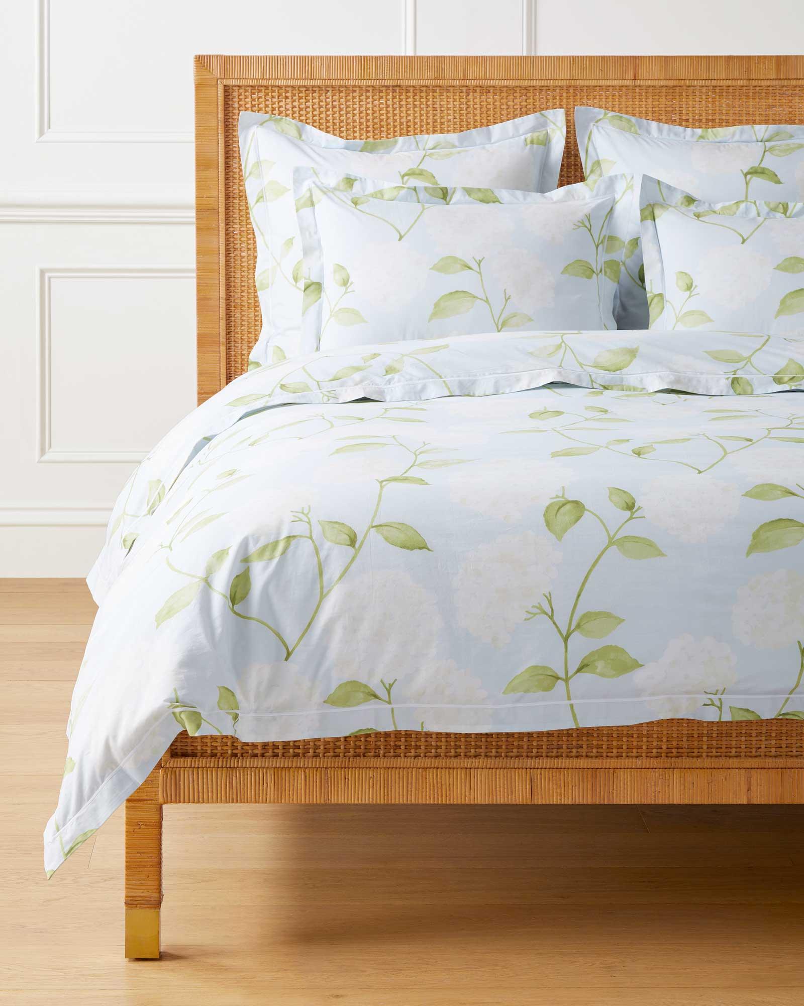 Serena & Lily Hydrangea Percale Duvet Cover - Thumbnail 2