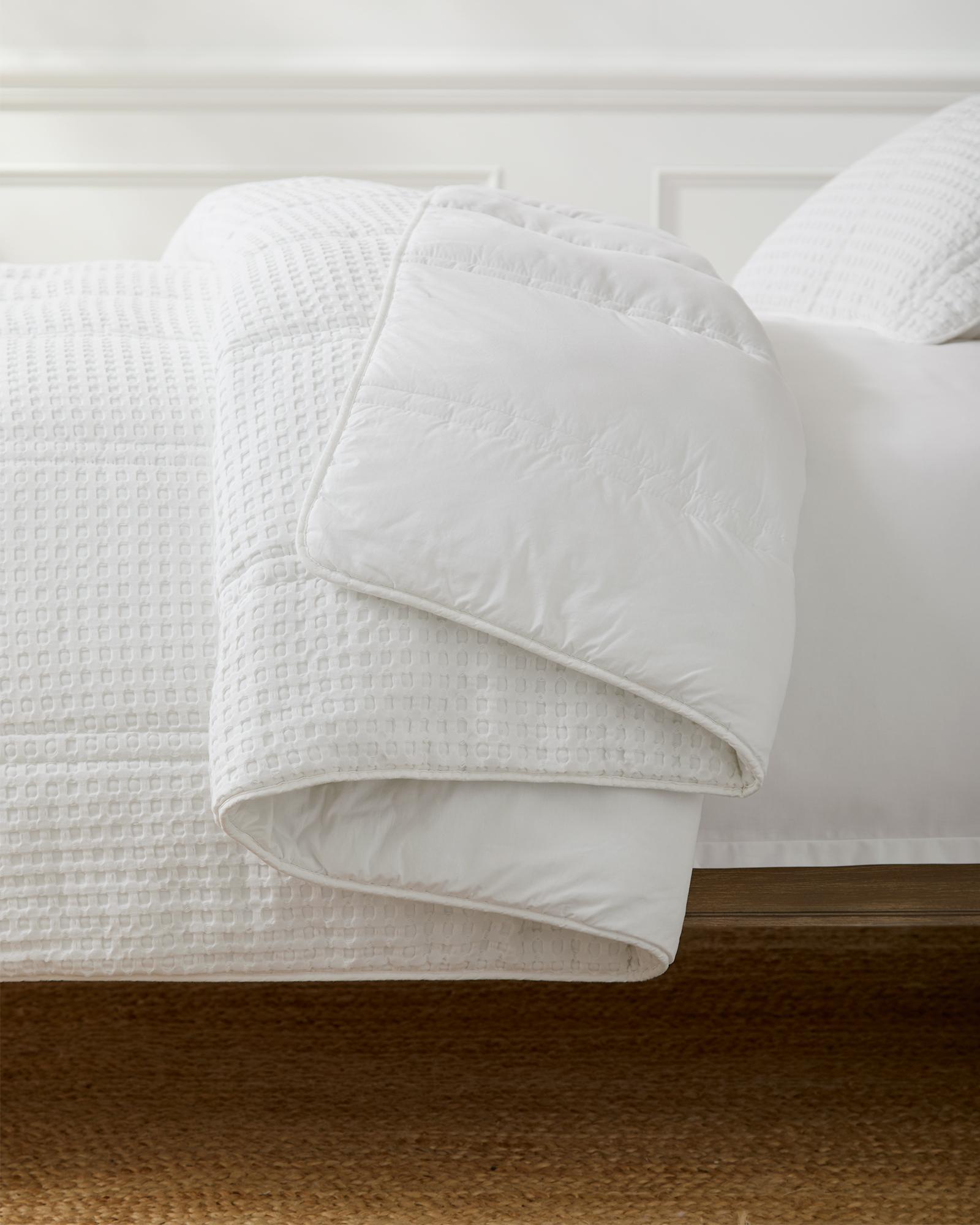 Serena & Lily Beachcomber Comforter - Thumbnail 2