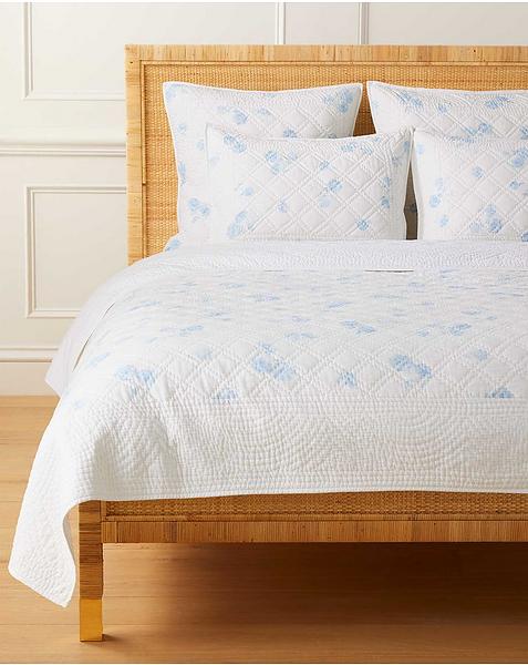 Unique quilts and discount coverlets