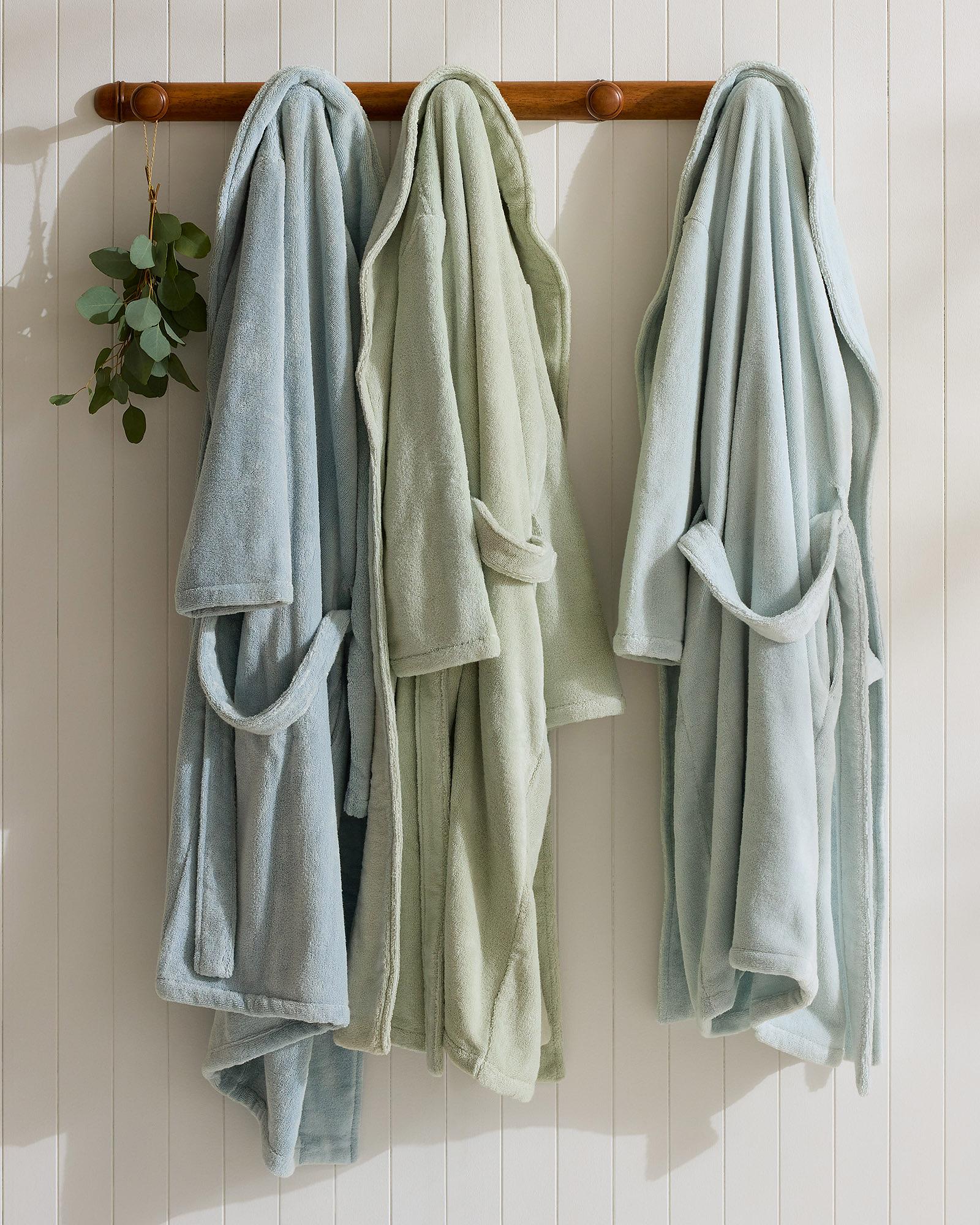 Bath-Robe-Turkish-Cotton-Sonoma-Bamboo-Coat-Rack-brand-x10506_CV1