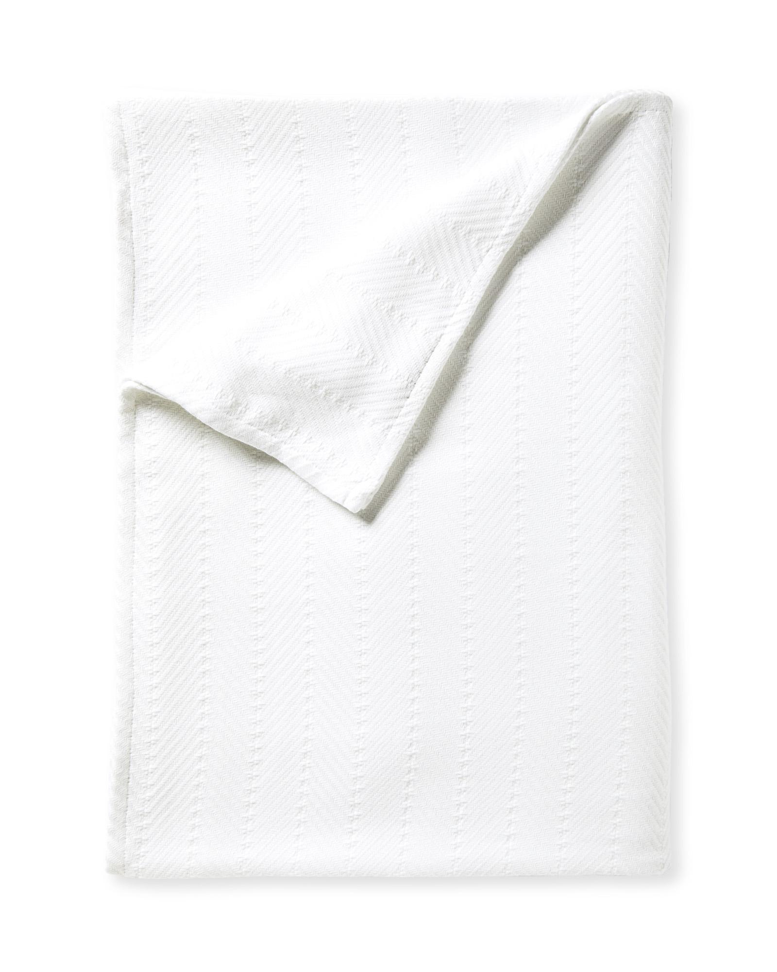 Bed_Blanket_Palermo_White_Fold_MV_1369_Crop_SH