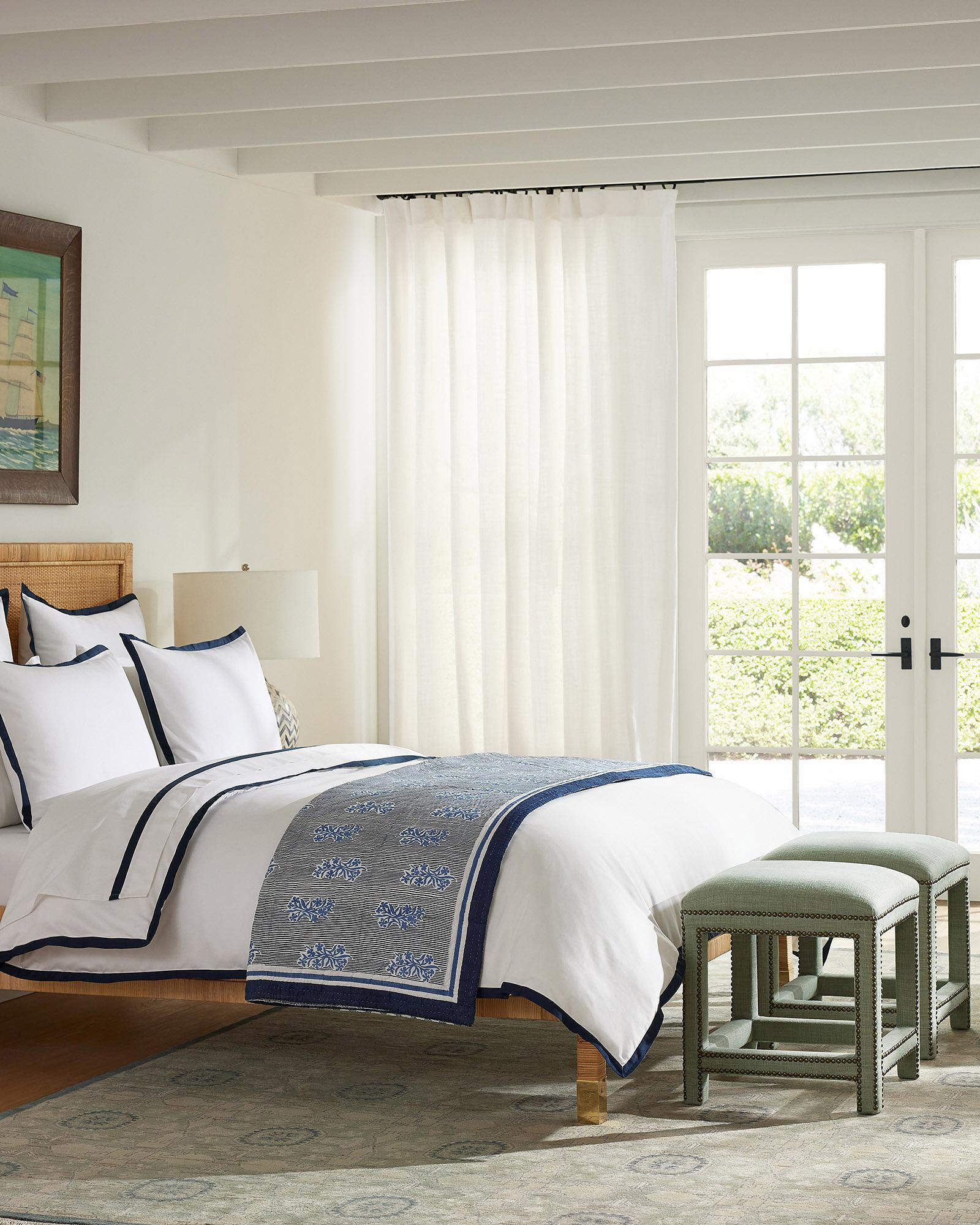 BedroomBalboaRattanBedBorderFrameSateenBeddingx0897_CV2