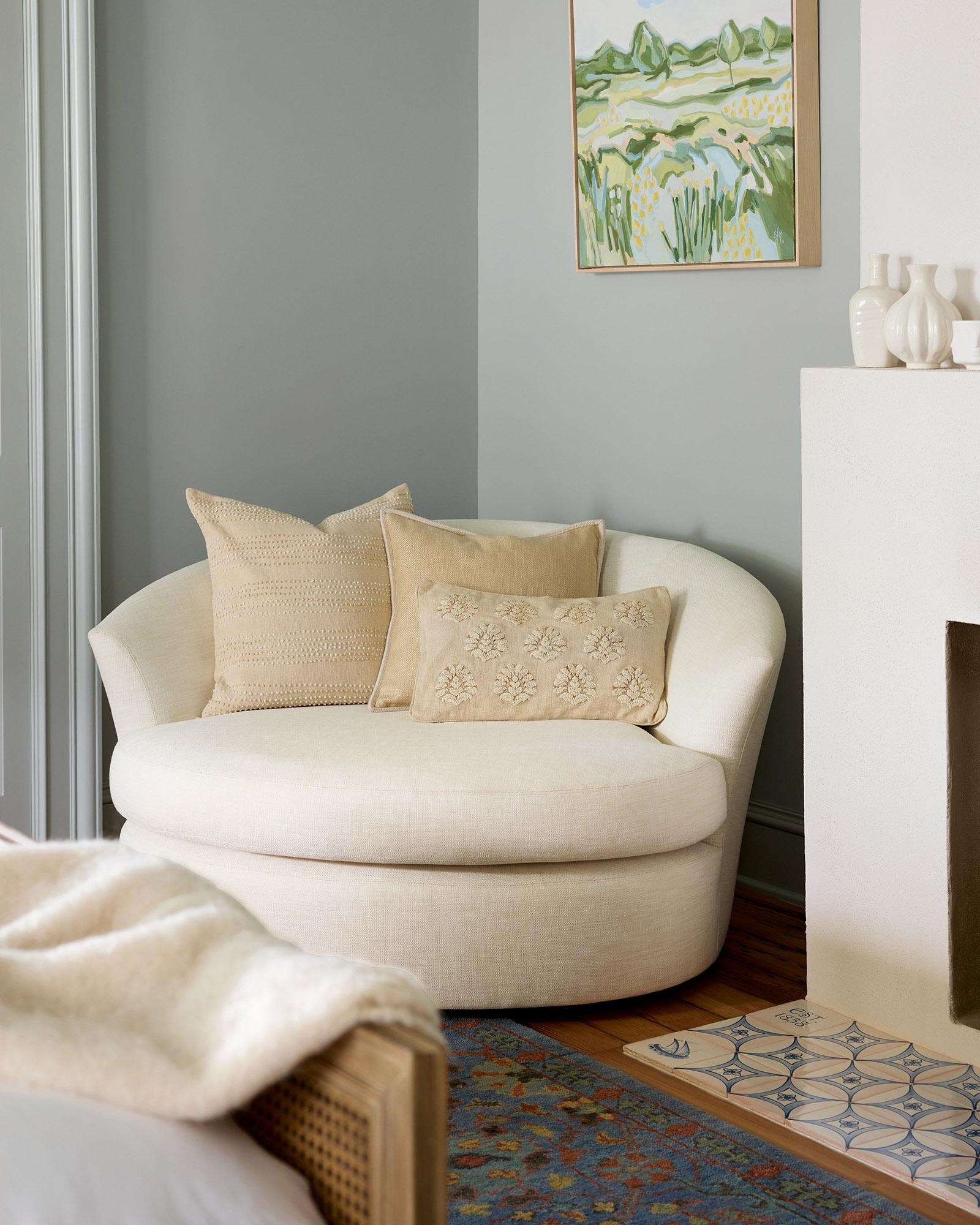 Serena & Lily Magnolia Swivel Chair - Thumbnail 5