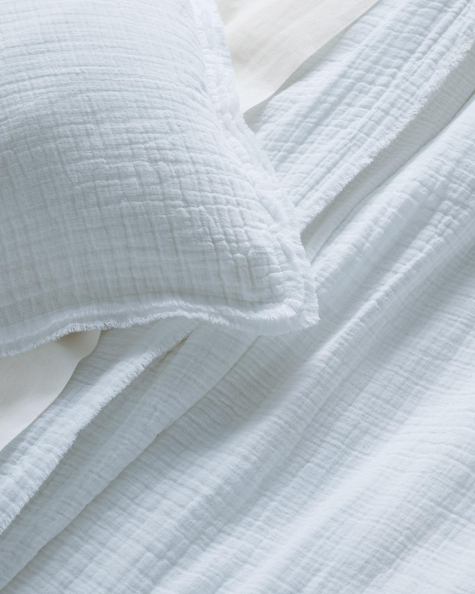 Serena & Lily Newport Duvet Cover - Thumbnail 2