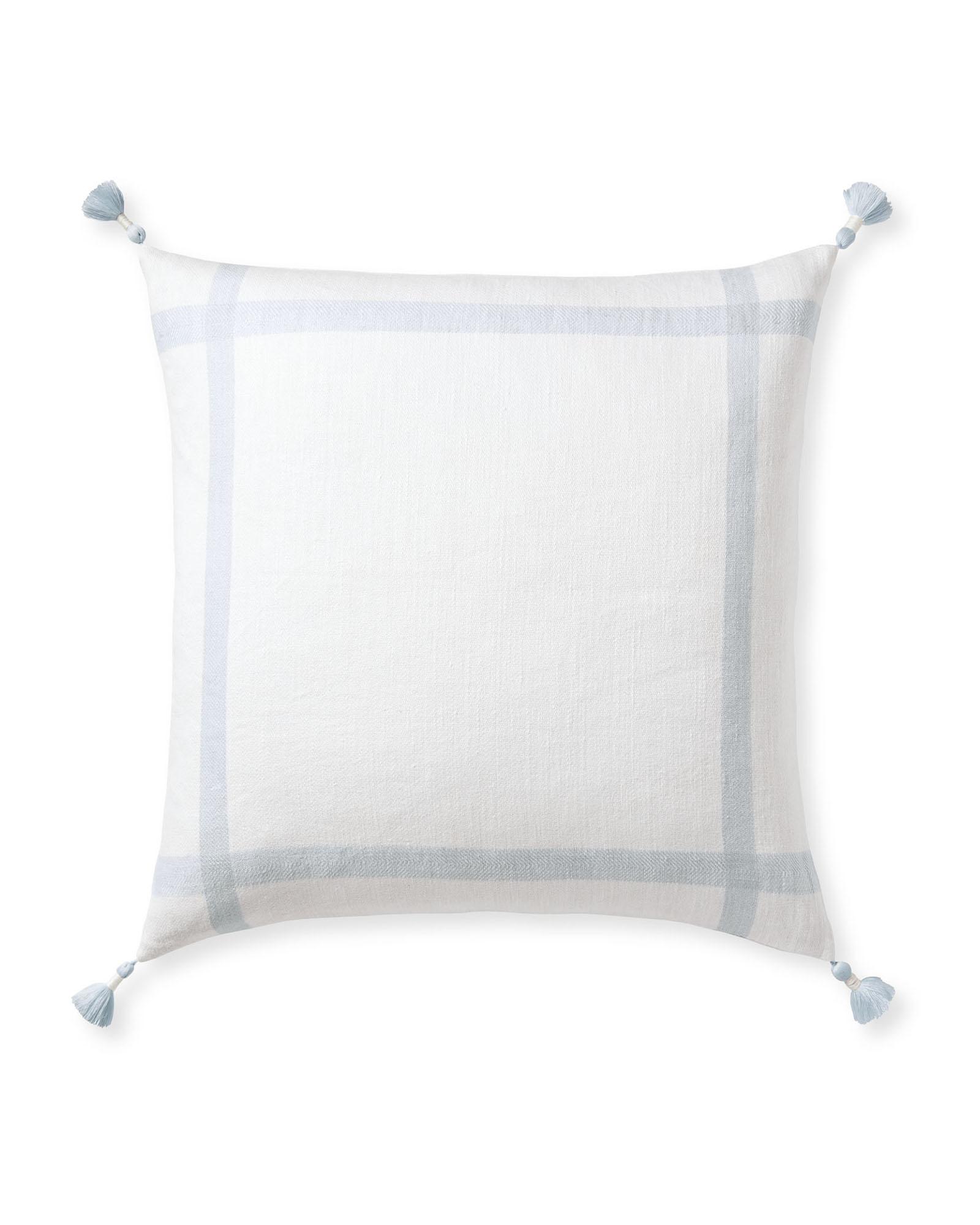 Dec_Pillow_Heath_24x24_White_Ivory_MJ_0661_Crop_SH