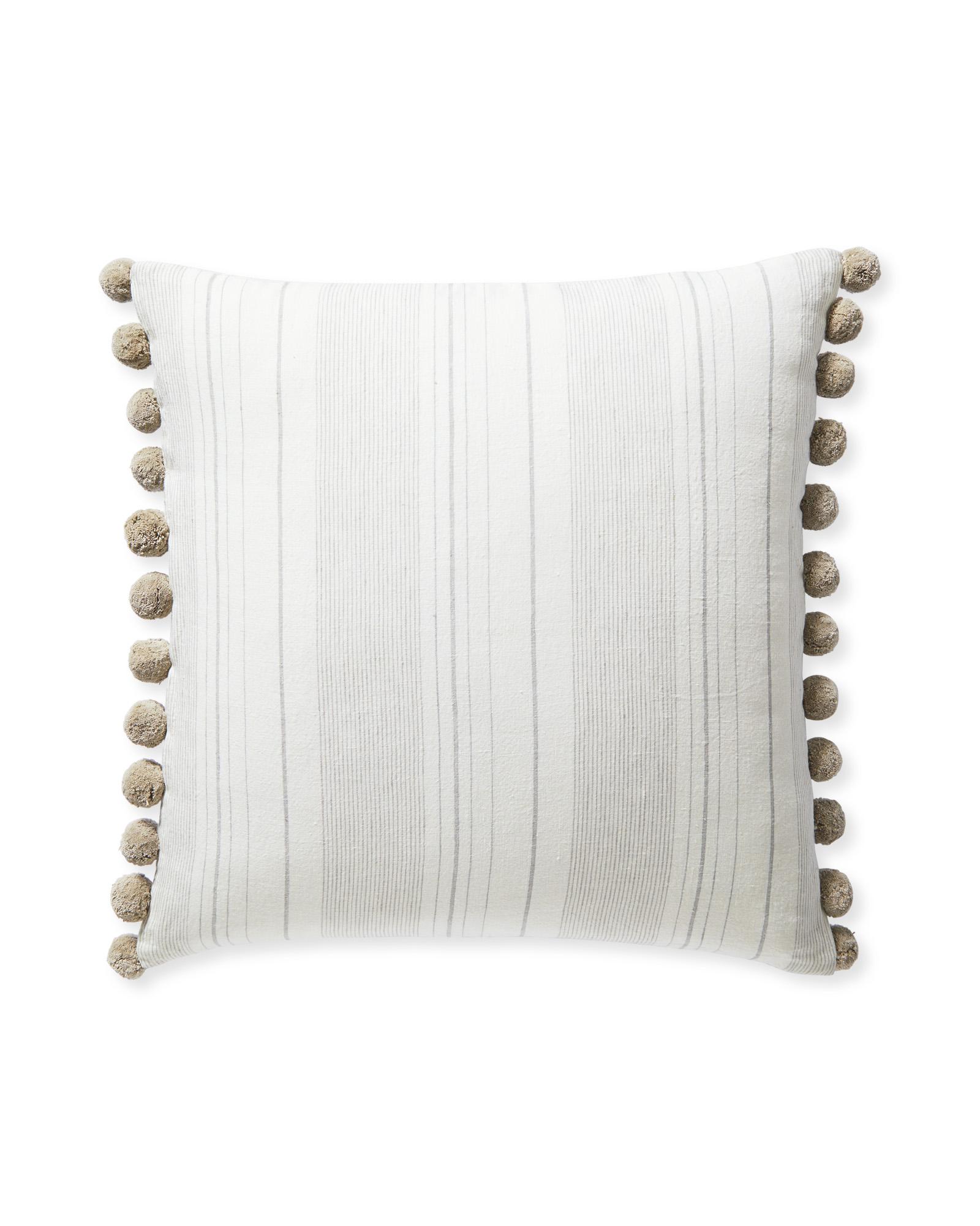 Dec_Pillow_Luca_20x20_Fog_0907_Crop_SH