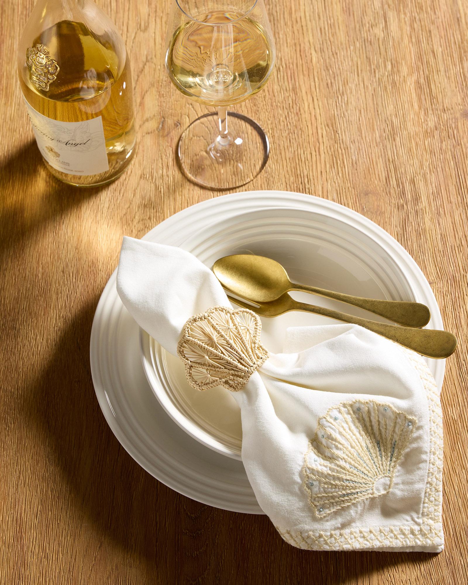 Dining-Tabletop-Natural-Ivory-Embroidered-Napkins-Beach-Icon-Shell ...