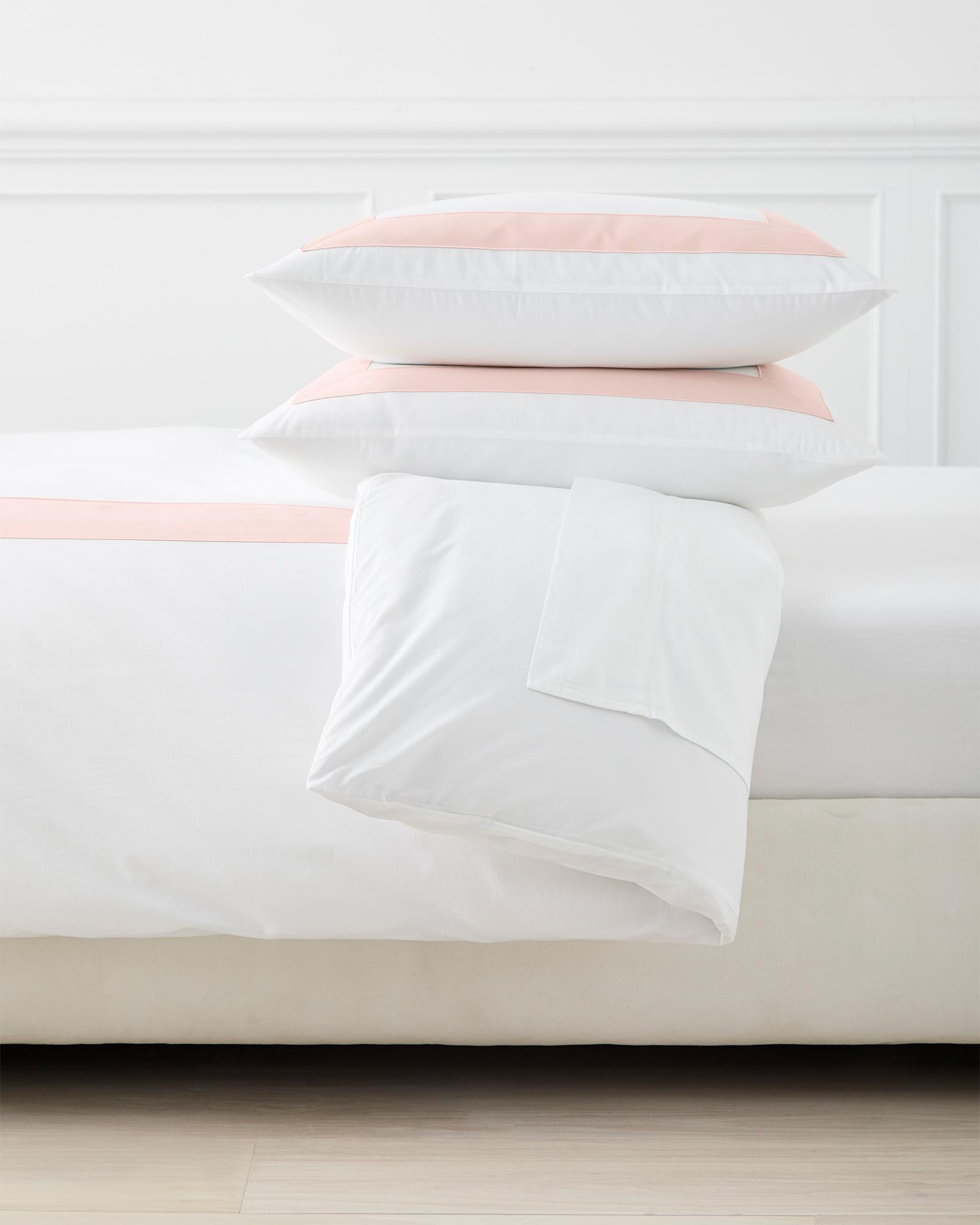 Duvet_Border_Frame_Pink_Sand_MV_0415_Crop_BASE