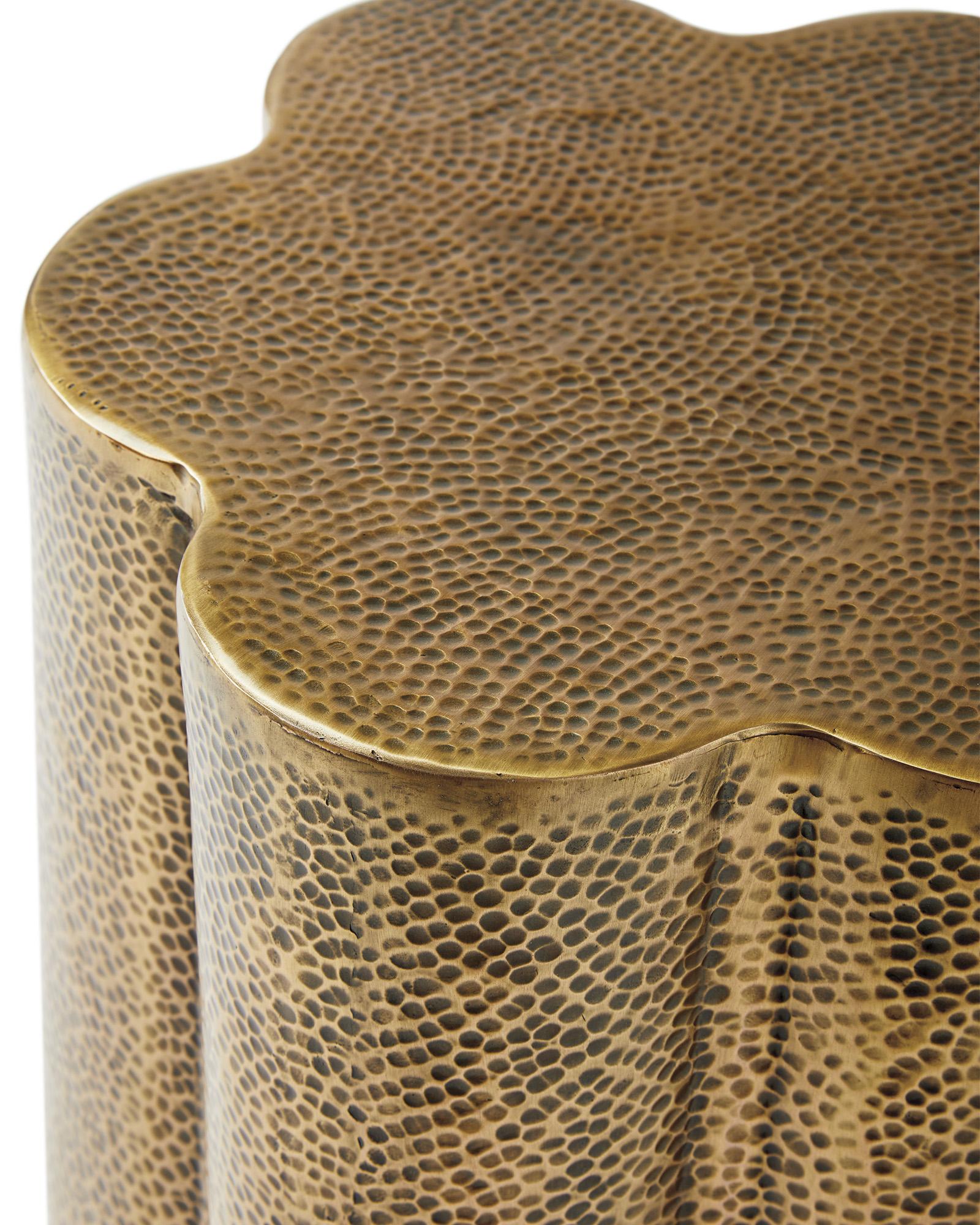 Furn_Avondale_Martini_Table_Detail_MV_0059_OL