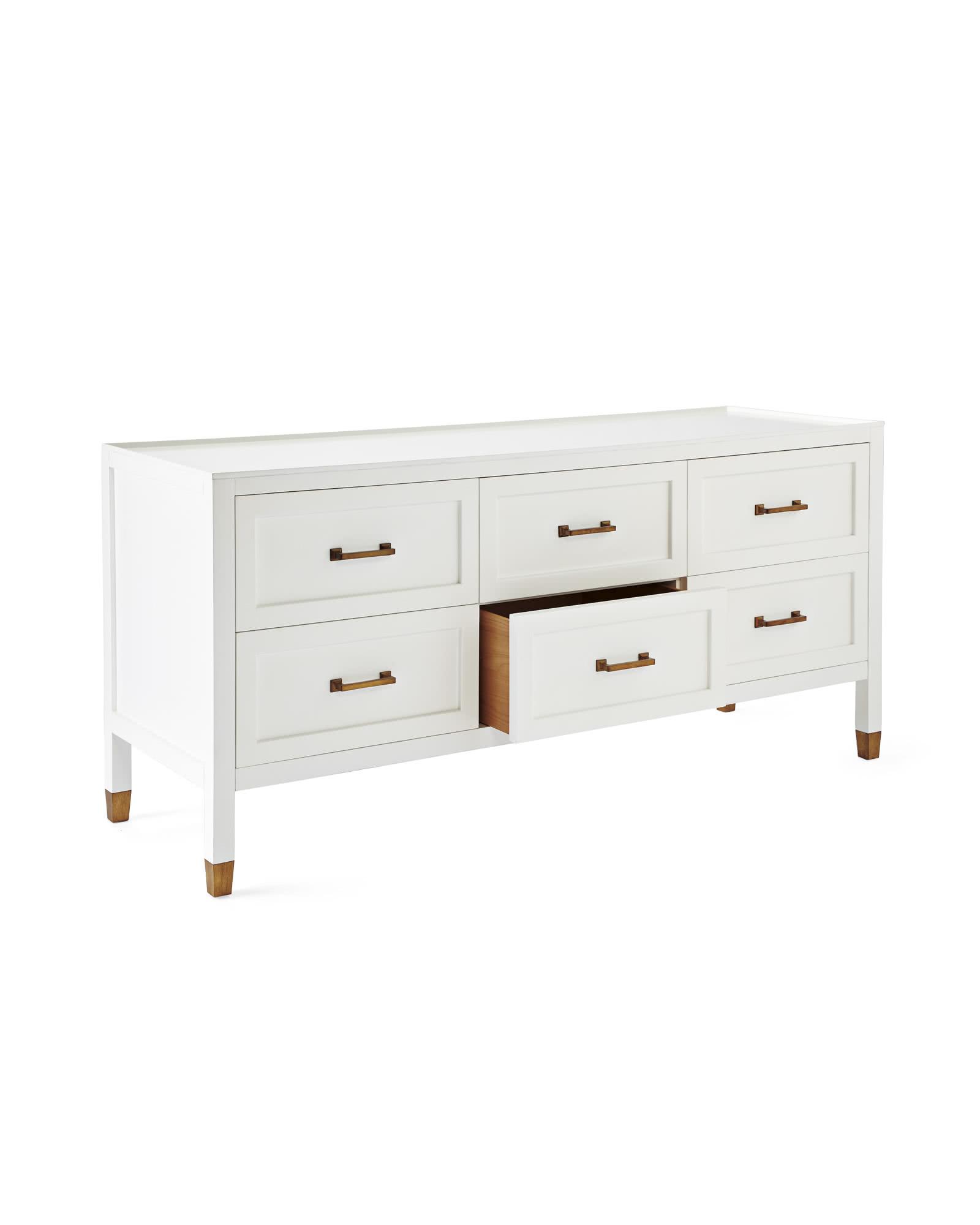 Furn_Dresser_Pierson_Lacquered_Wide_Angle_Alt_MV_Crop_SH